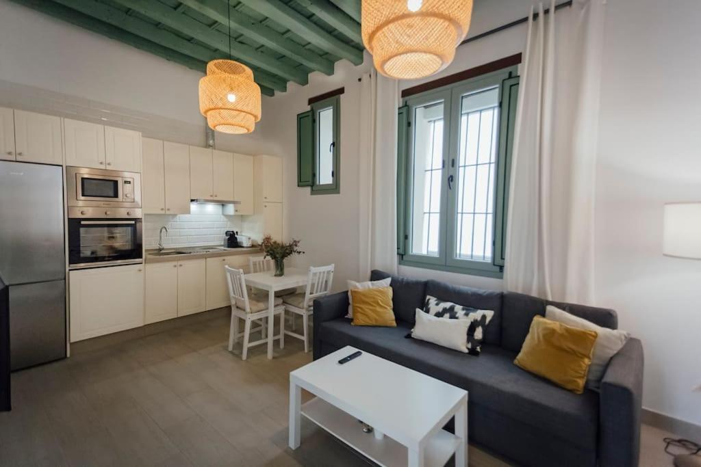 Komodo Gran Poder - Penthouse With Private Pool And Cozy Twin Bedroom Central Apartment Σεβίλλη Εξωτερικό φωτογραφία