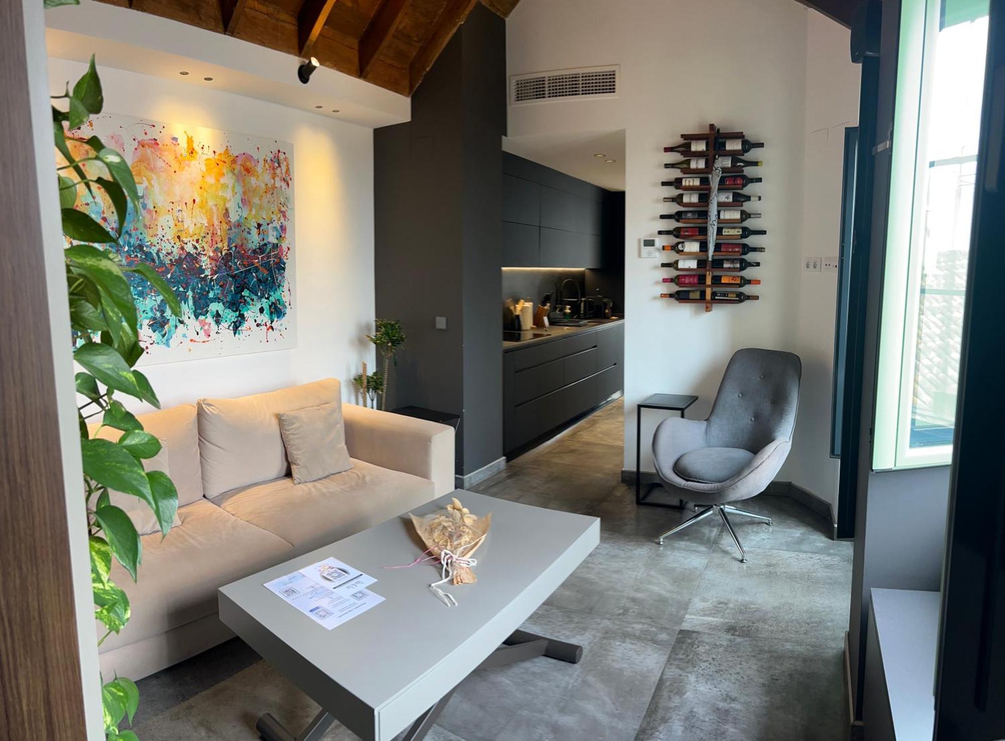 Komodo Gran Poder - Penthouse With Private Pool And Cozy Twin Bedroom Central Apartment Σεβίλλη Εξωτερικό φωτογραφία